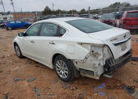 2015 Nissan Altima 2.5 S из США, поврежденный, VIN 1N4AL3APXFC188306